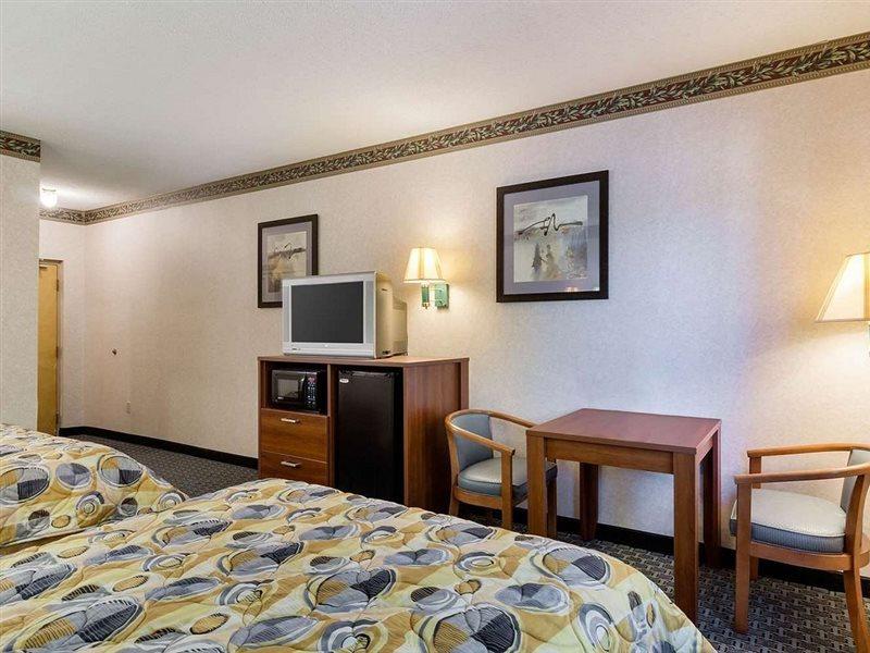 Econo Lodge Уест Спрингфийлд Екстериор снимка