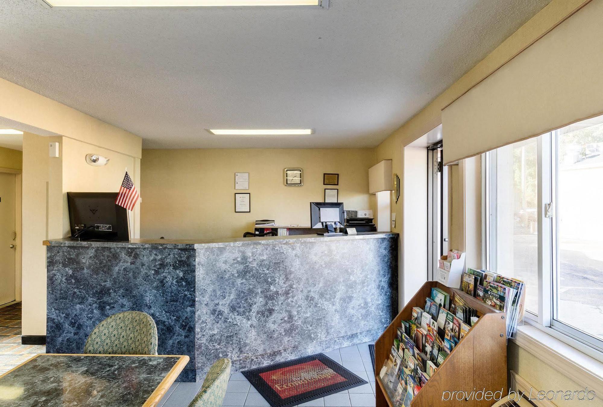 Econo Lodge Уест Спрингфийлд Екстериор снимка
